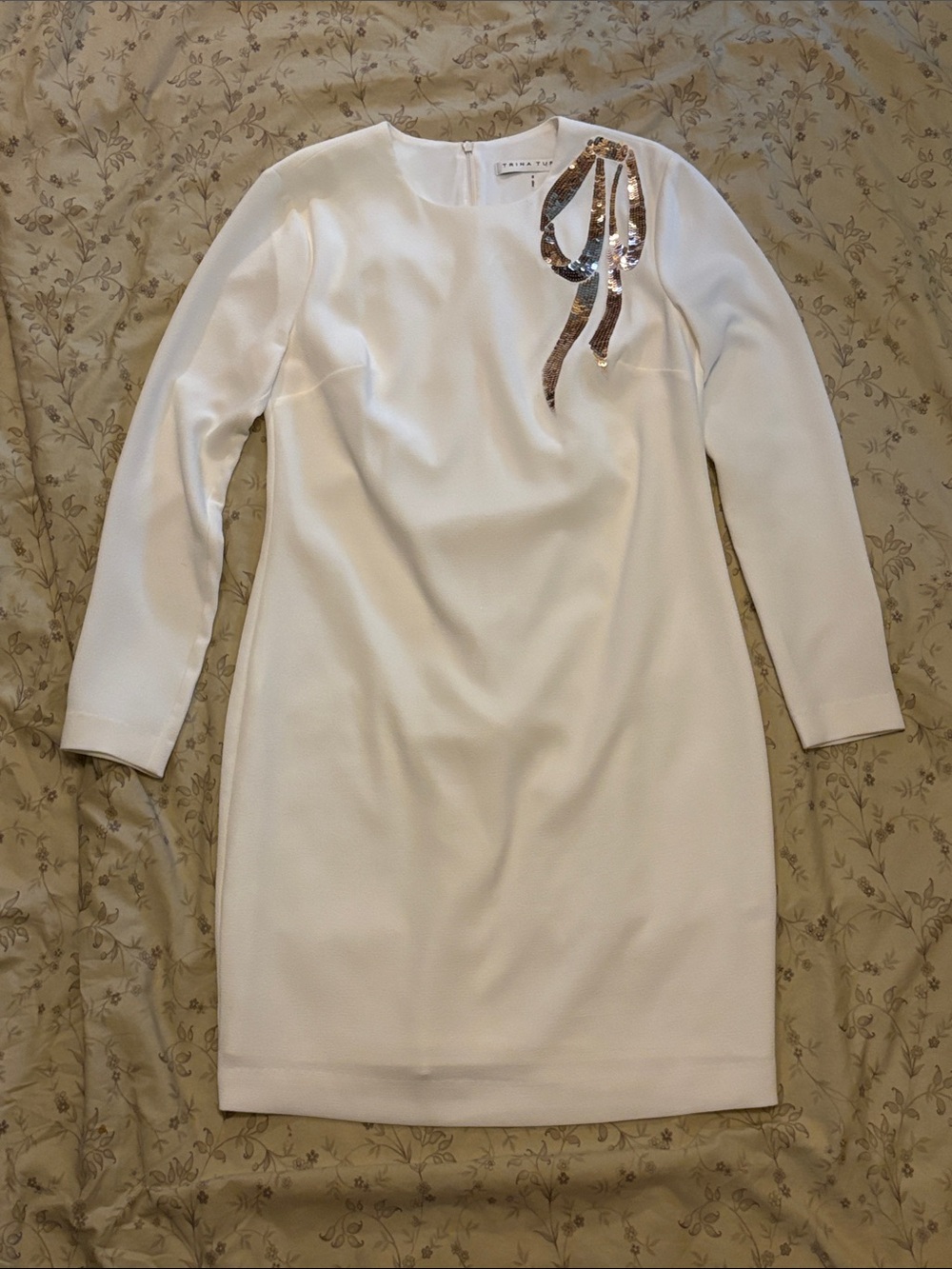 Trina Turk Sequin Bow Long-Sleeve Shift Dress in Winter White